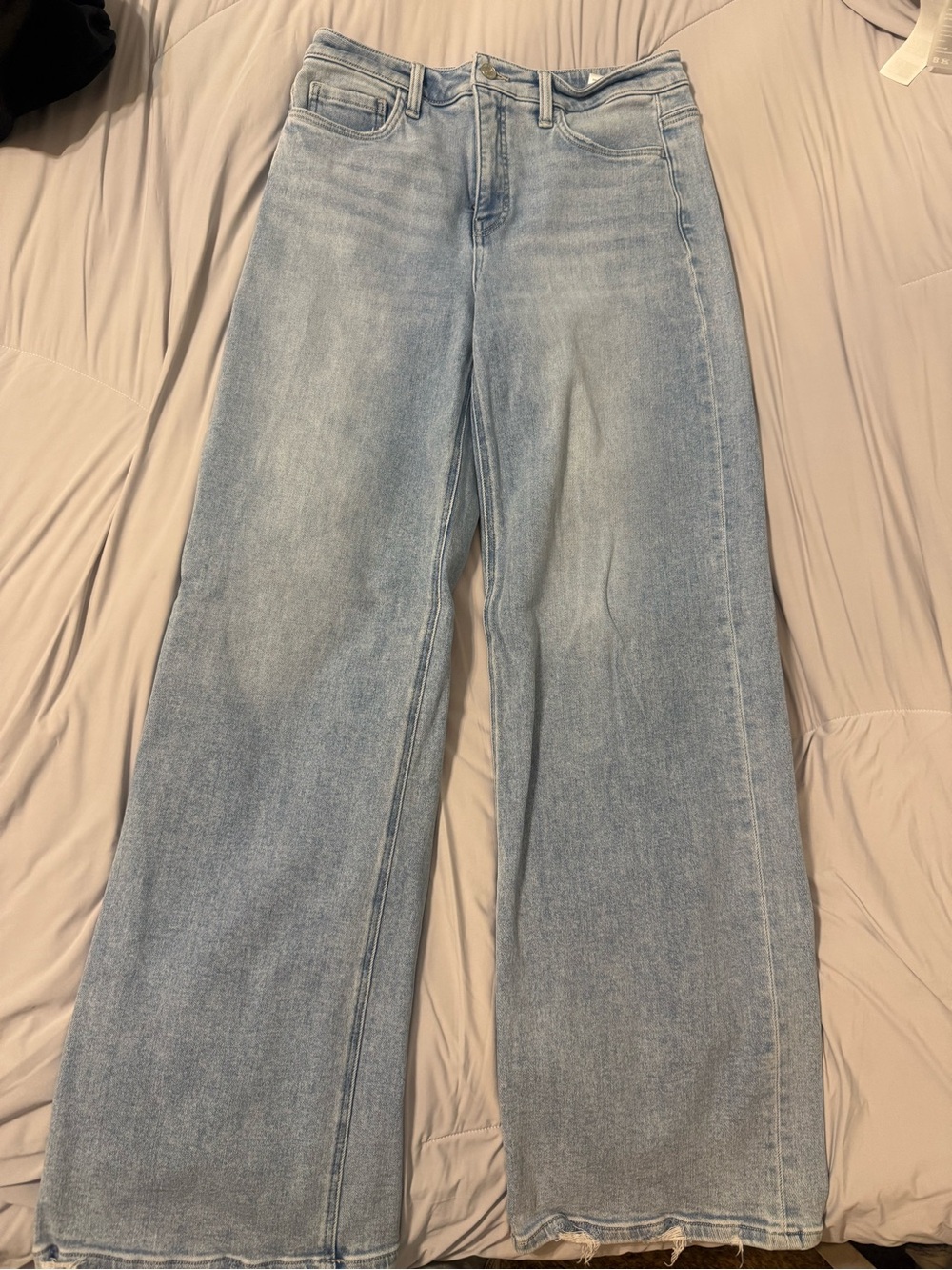 Light Wash Wide-Leg Women’s Jeans- 34 in inseam - worn once